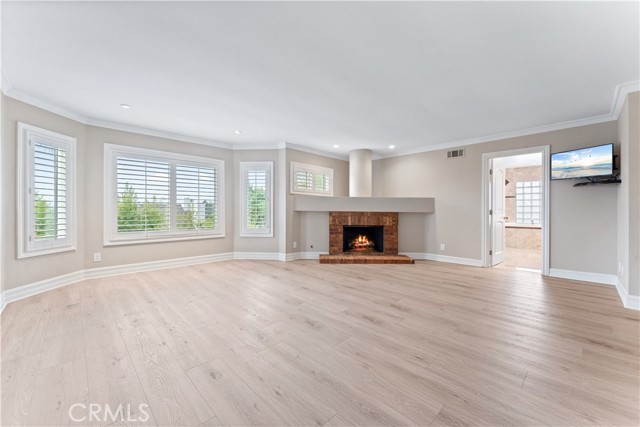 MLS #OC25263167 image #11