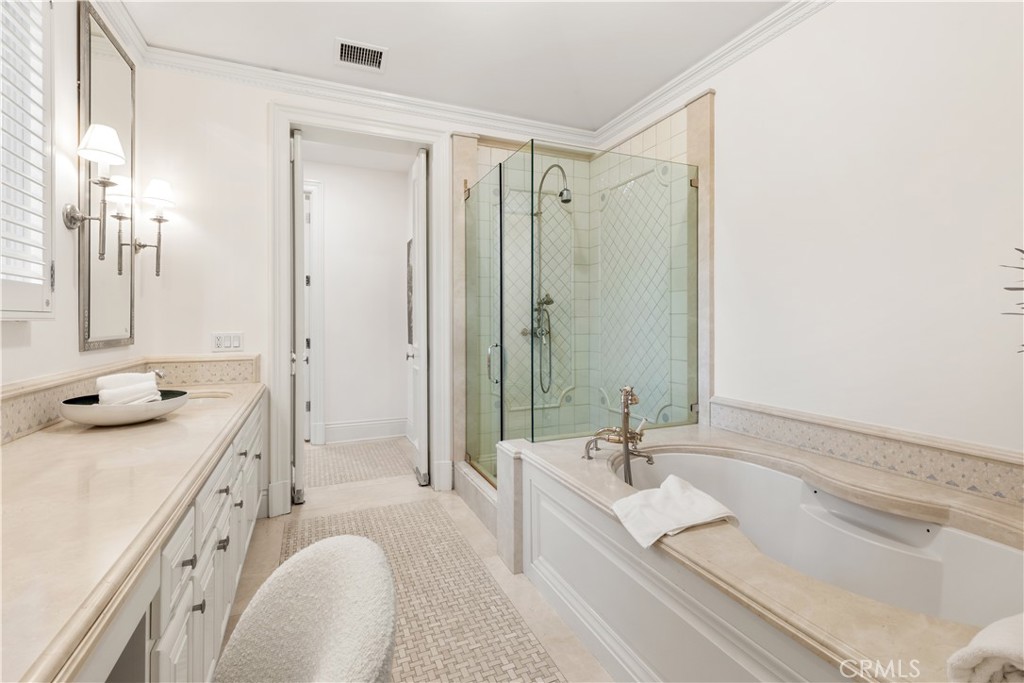 MLS #OC25263171 image #19