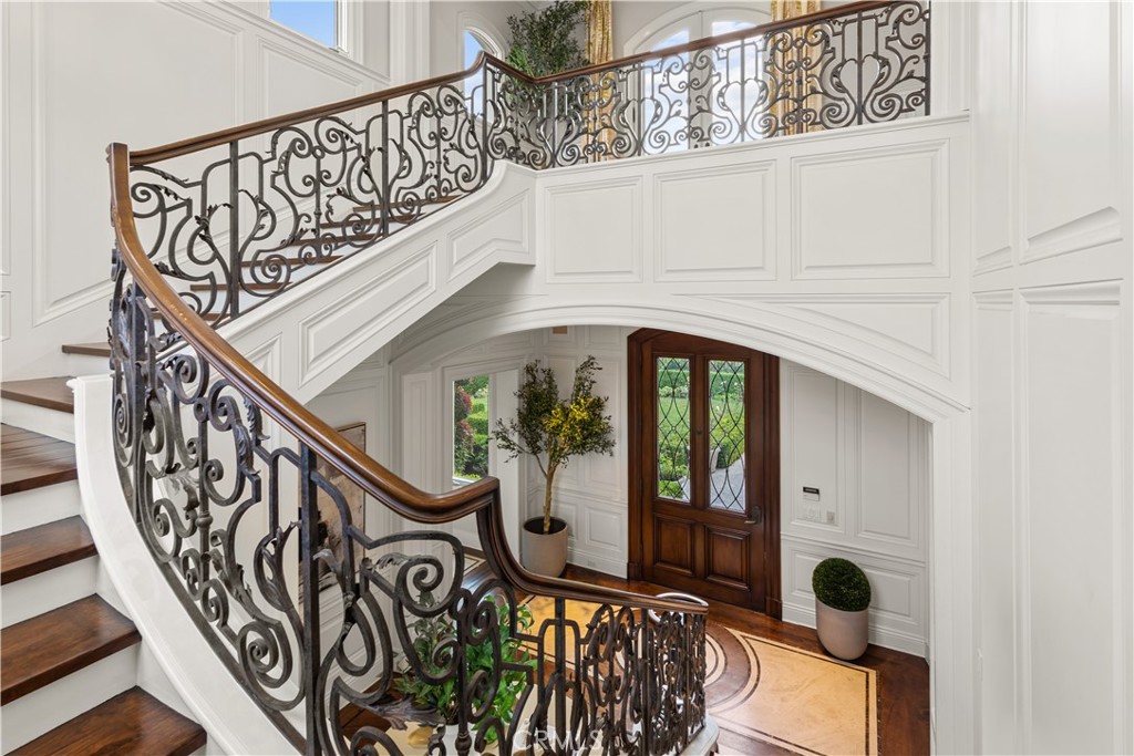 MLS #OC25263171 image #9