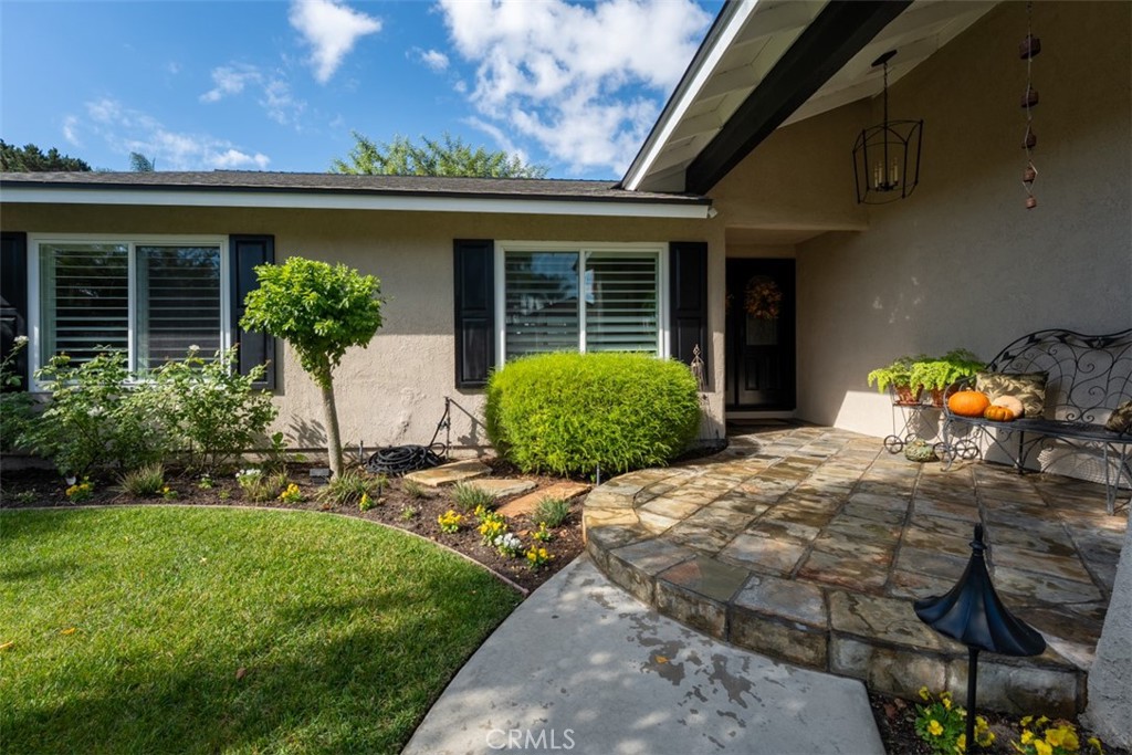 MLS #OC25263174 image #2