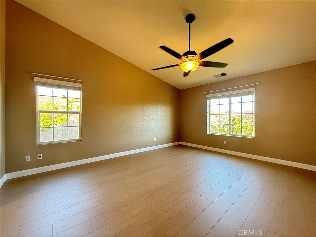 MLS #OC25263184 image #20