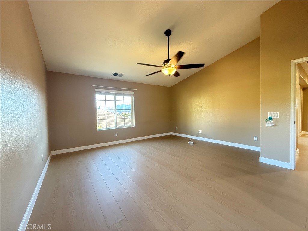 MLS #OC25263184 image #21