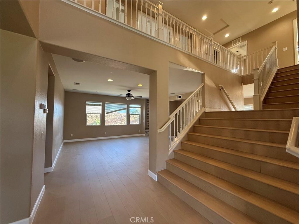 MLS #OC25263184 image #5