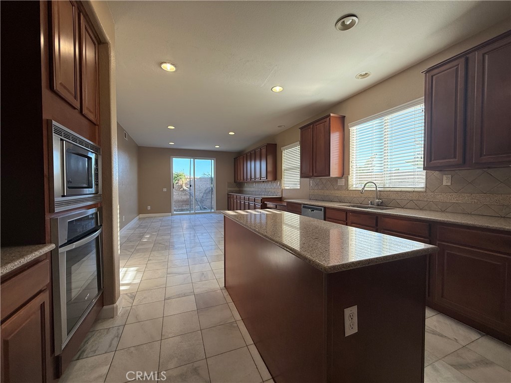 MLS #OC25263184 image #6