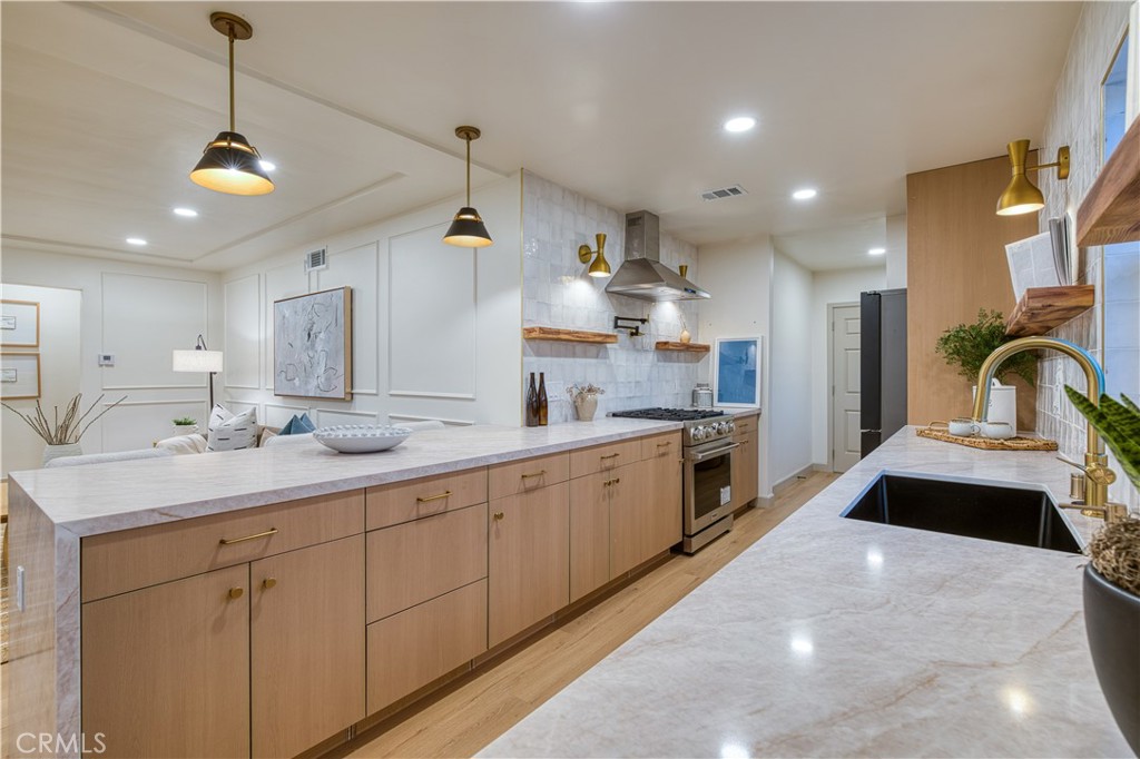 MLS #OC25263206 image #14