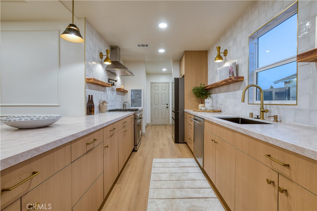 MLS #OC25263206 image #15