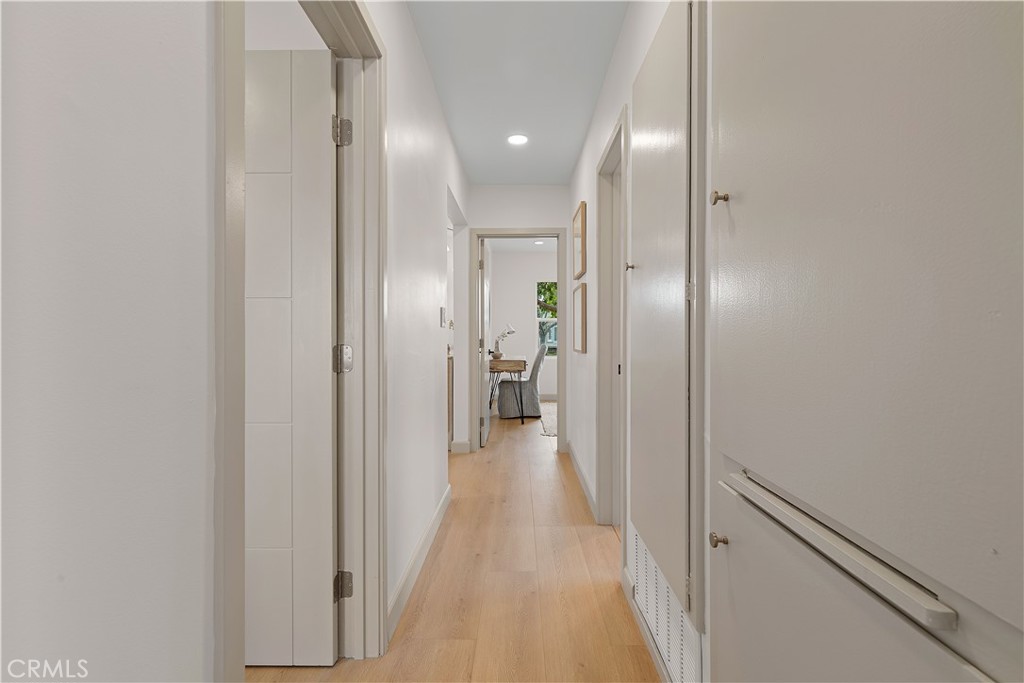 MLS #OC25263206 image #24