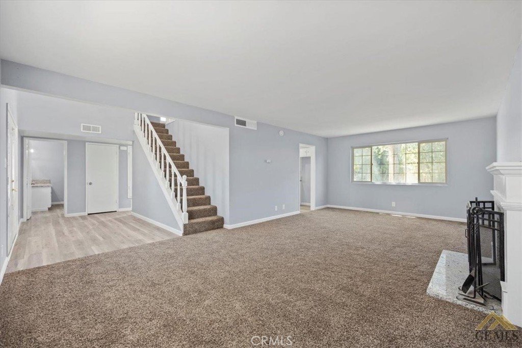 MLS #OC25263234 image #2