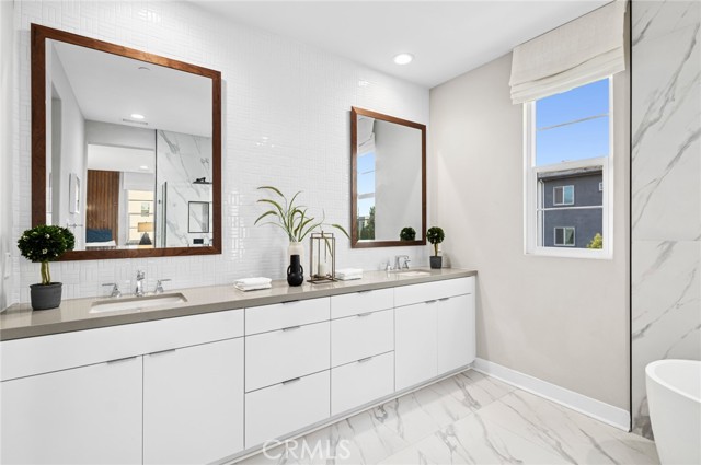 MLS #OC25263266 image #24