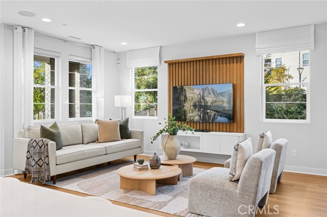 MLS #OC25263266 image #5