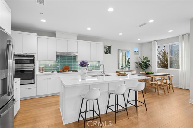 MLS #OC25263266 image #9