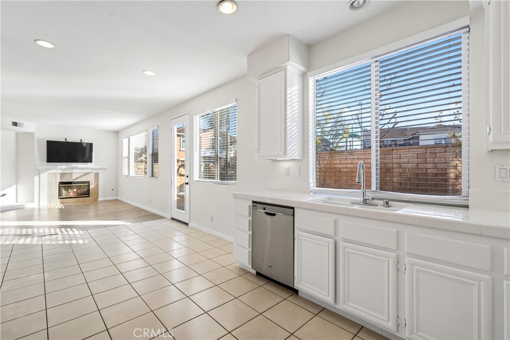 MLS #OC25263276 image #17