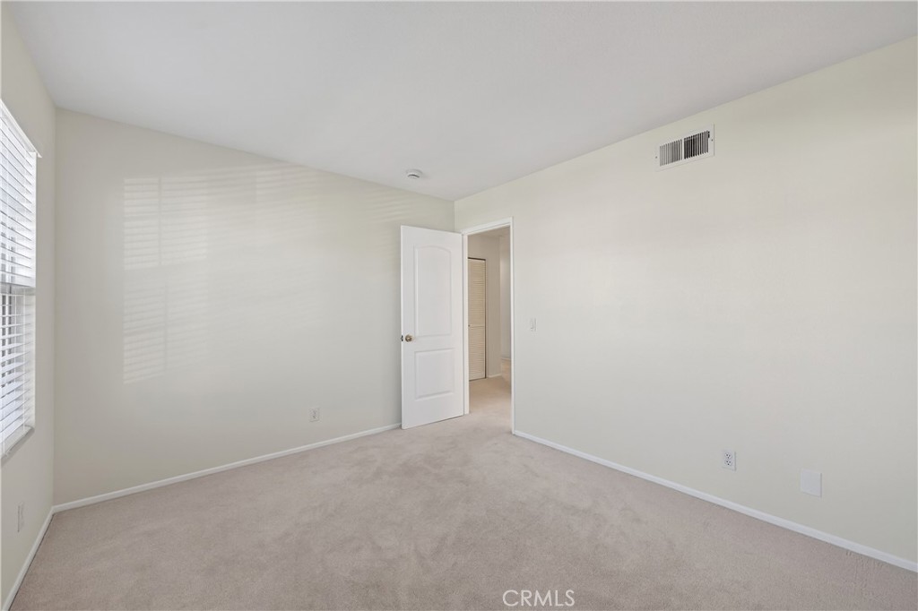 MLS #OC25263276 image #29