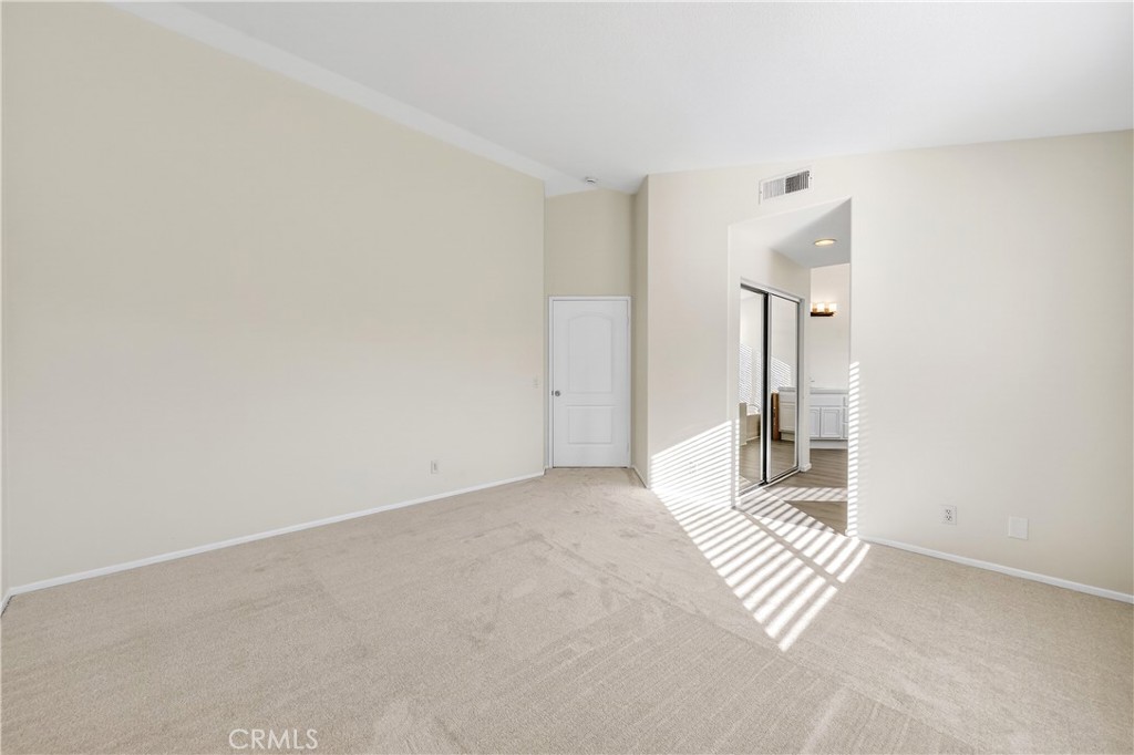 MLS #OC25263276 image #33