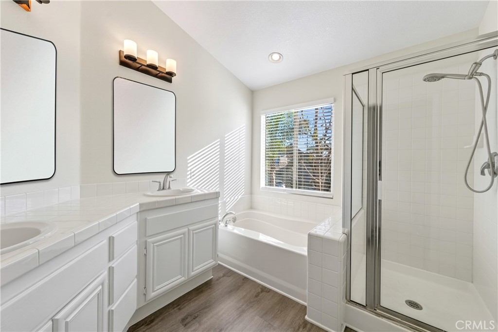 MLS #OC25263276 image #35