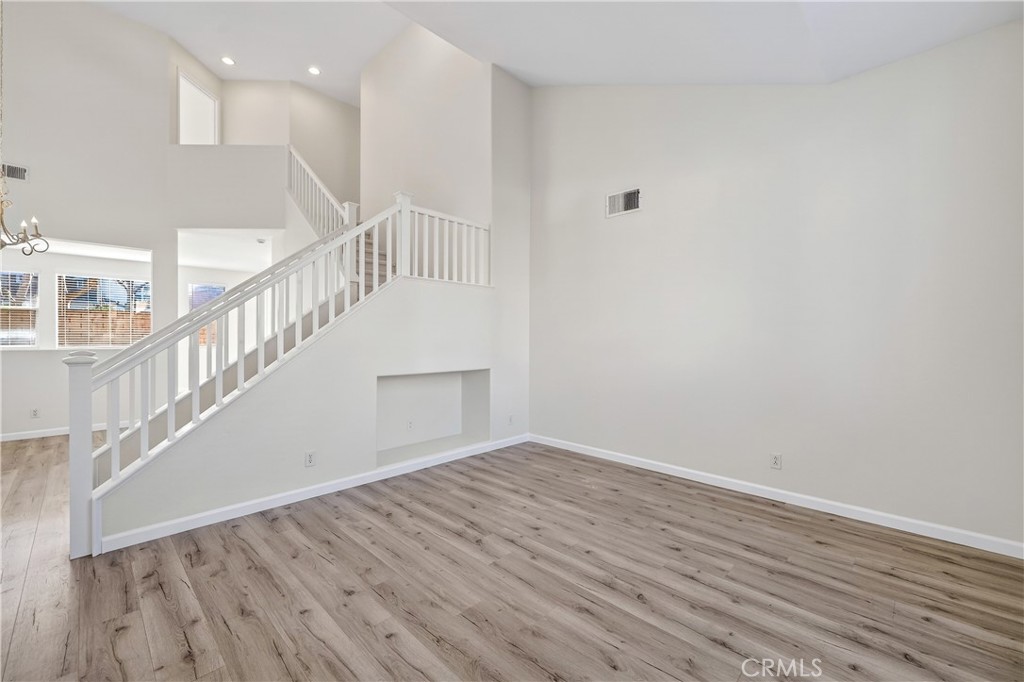 MLS #OC25263276 image #6