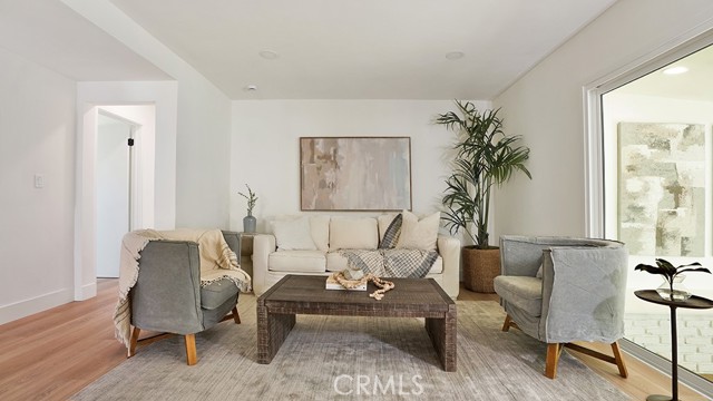 MLS #OC25263332 image #1