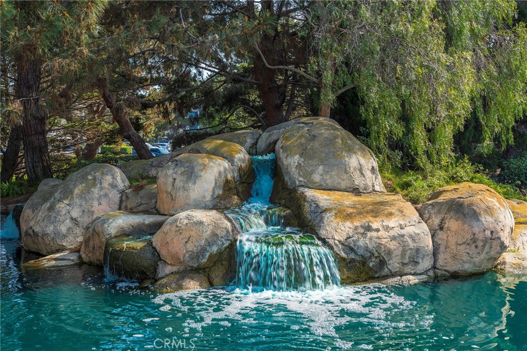 MLS #OC25263349 image #3