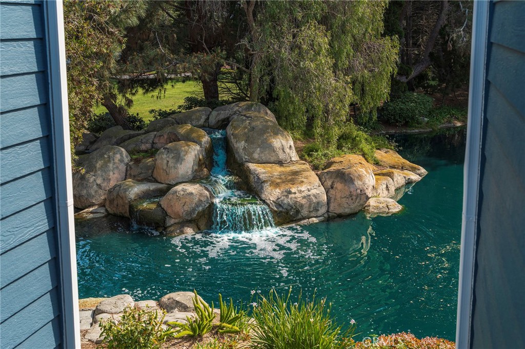 MLS #OC25263349 image #4