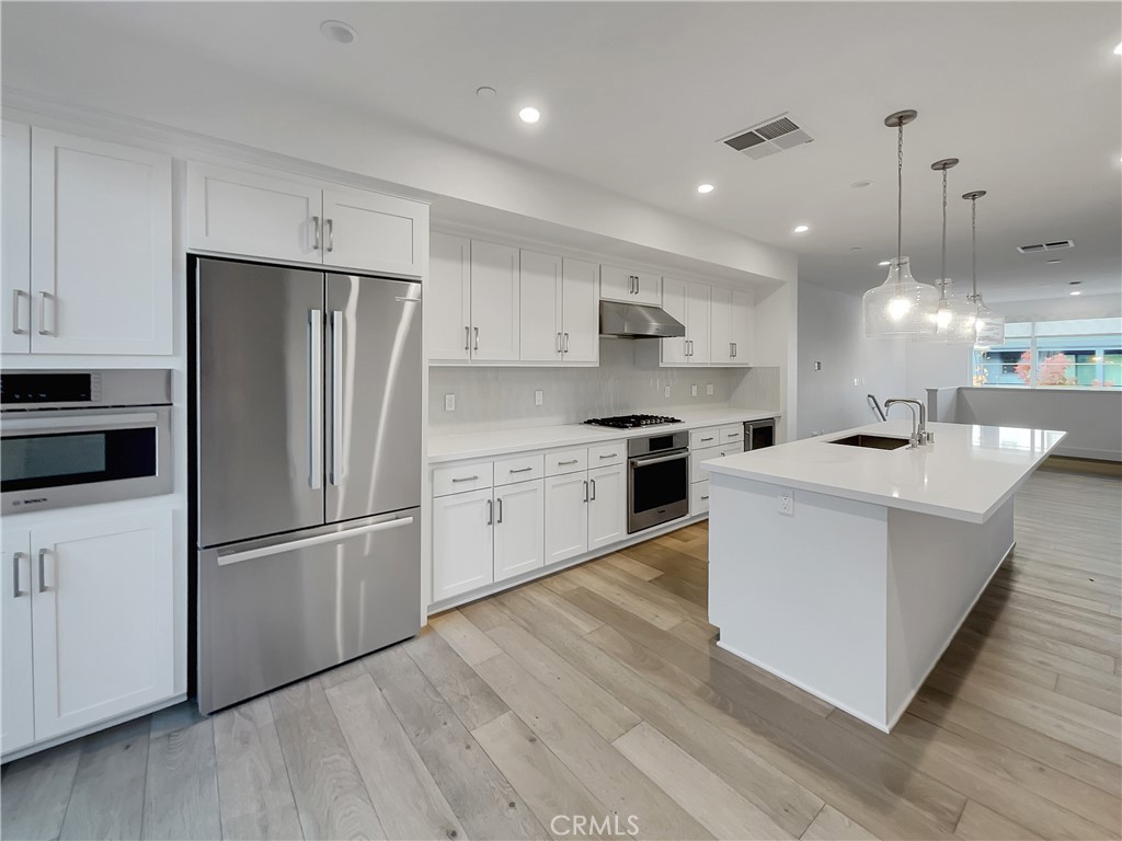 MLS #OC25263353 image #19