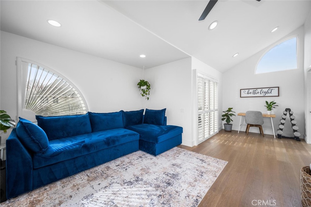 MLS #OC25263361 image #25