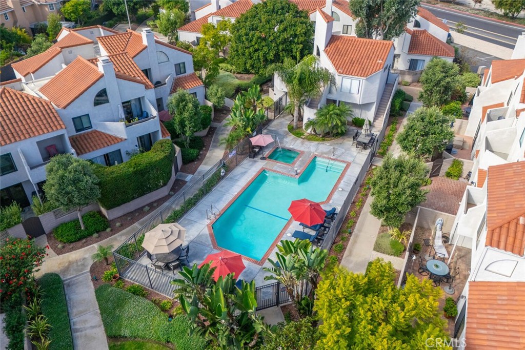 MLS #OC25263361 image #37