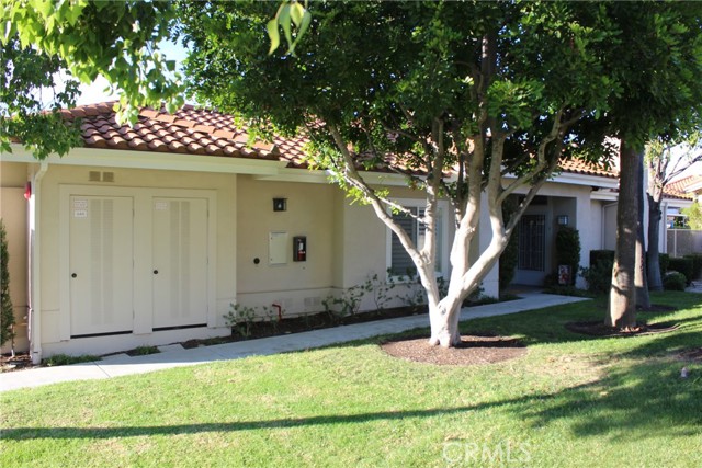 MLS #OC25263396 image #2