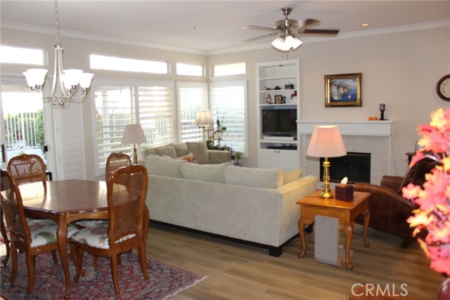 MLS #OC25263396 image #6