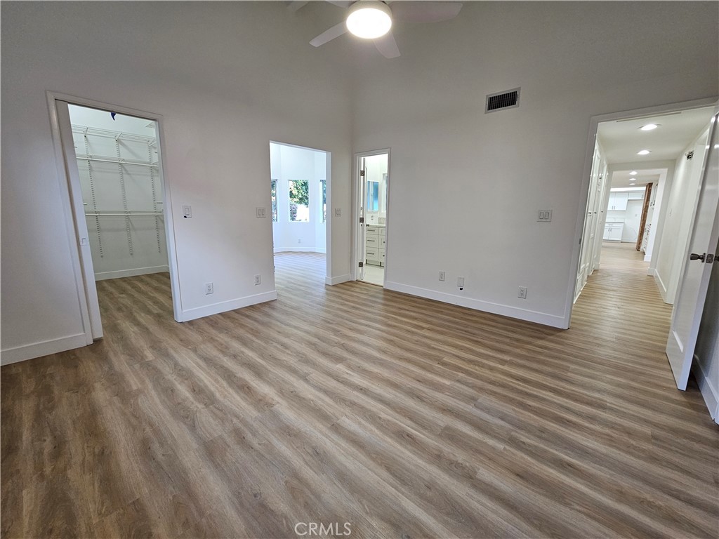 MLS #OC25263400 image #11