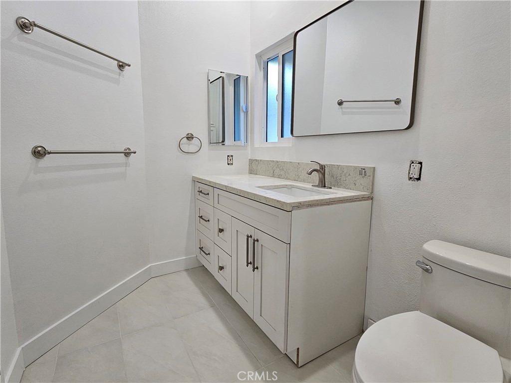 MLS #OC25263400 image #12