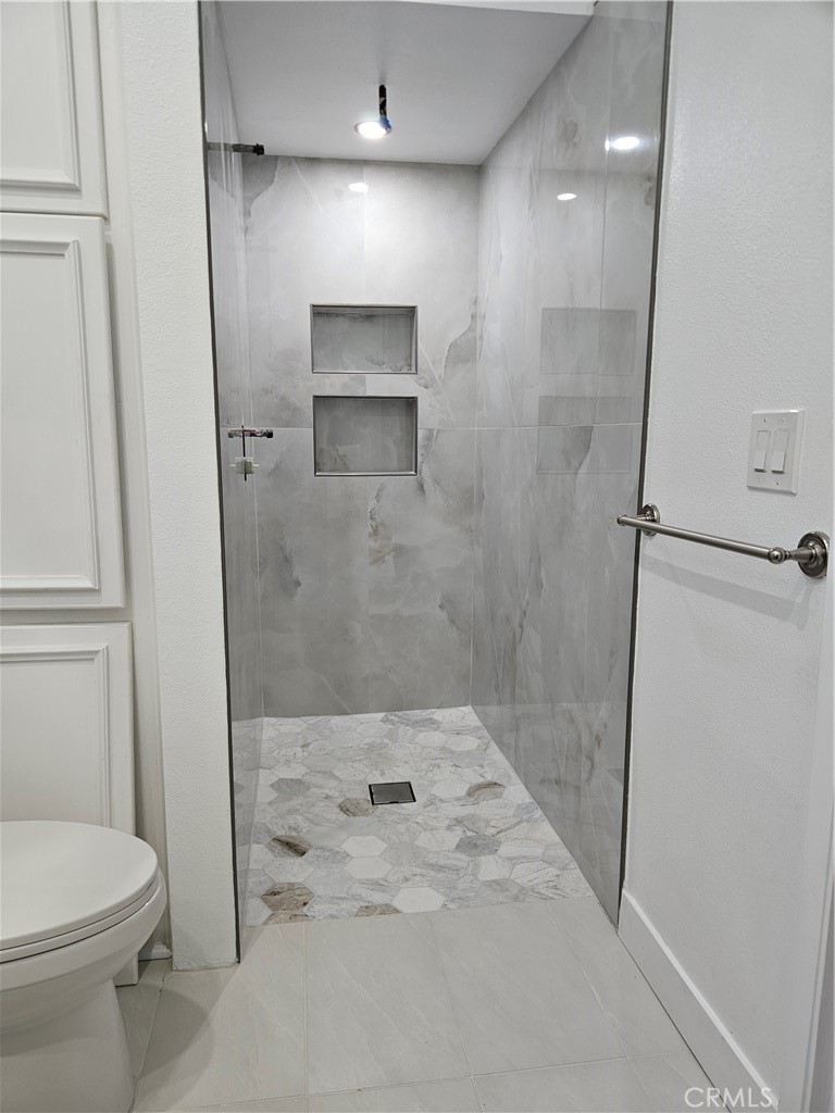 MLS #OC25263400 image #13