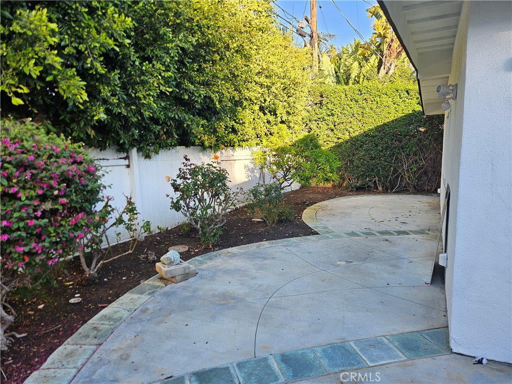 MLS #OC25263400 image #17