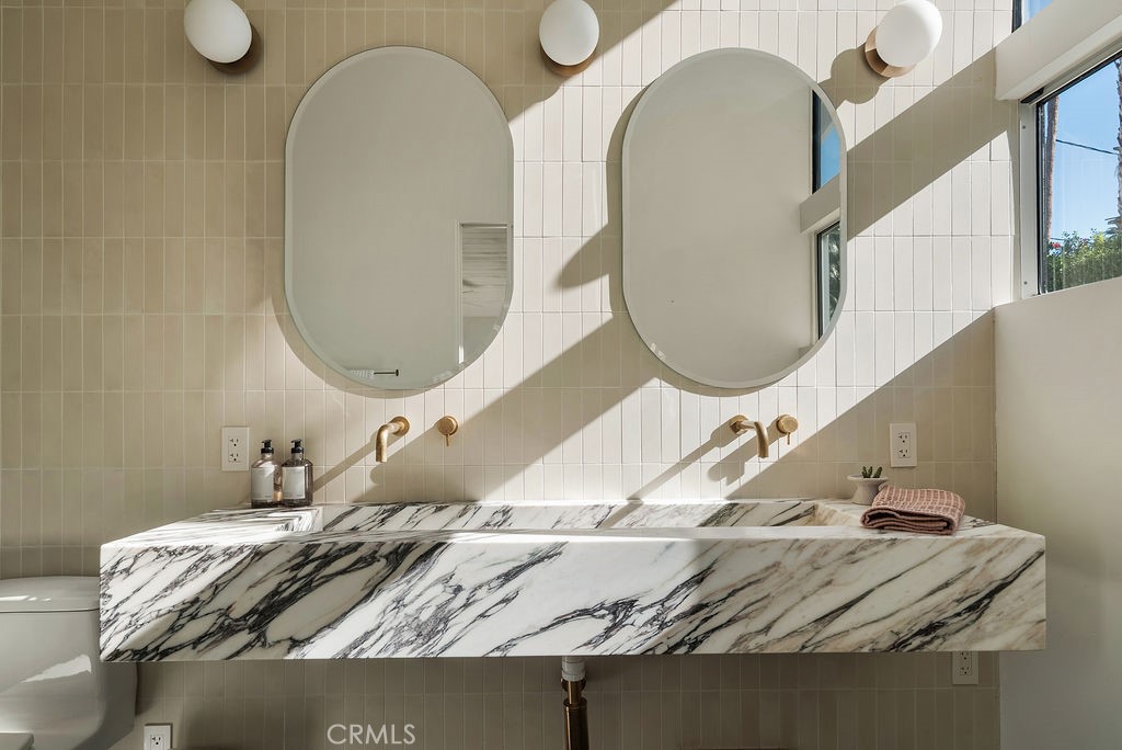 MLS #OC25263415 image #16