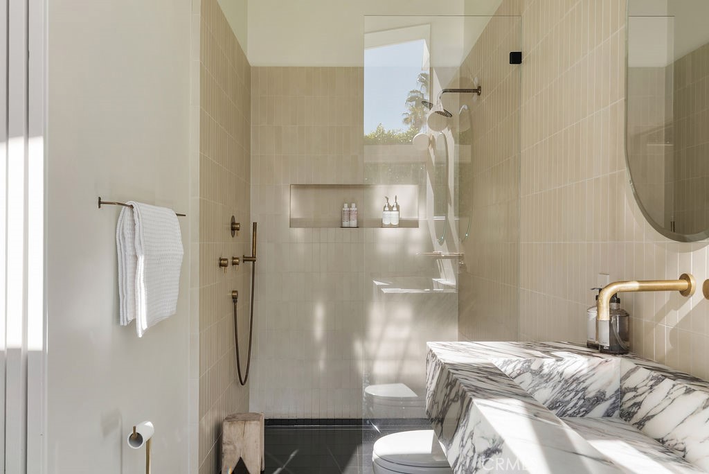 MLS #OC25263415 image #18