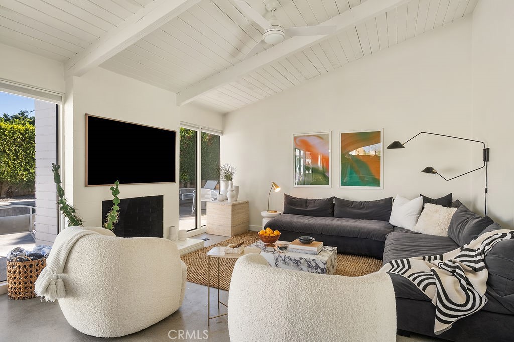 MLS #OC25263415 image #19