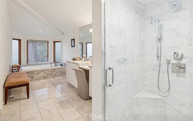 MLS #OC25263444 image #16