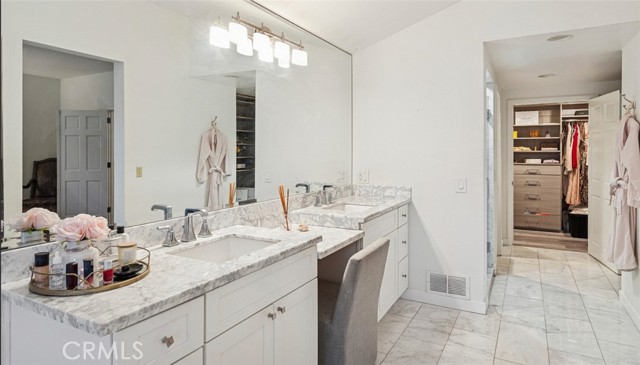 MLS #OC25263444 image #18