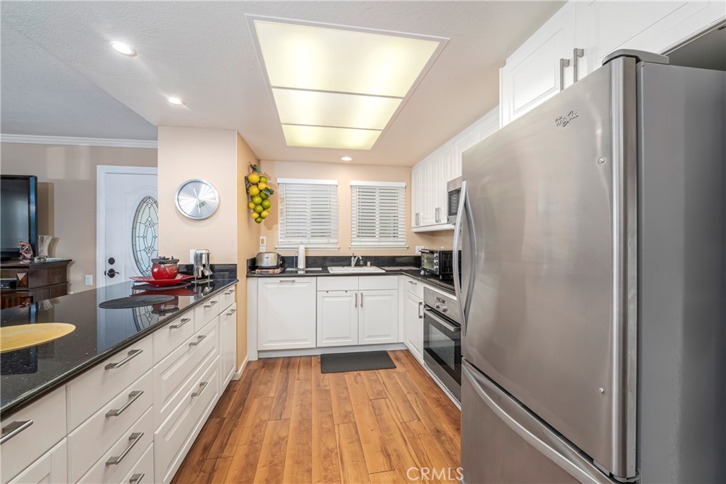 MLS #OC25263470 image #3