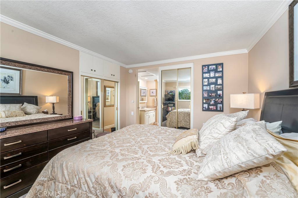 MLS #OC25263470 image #31