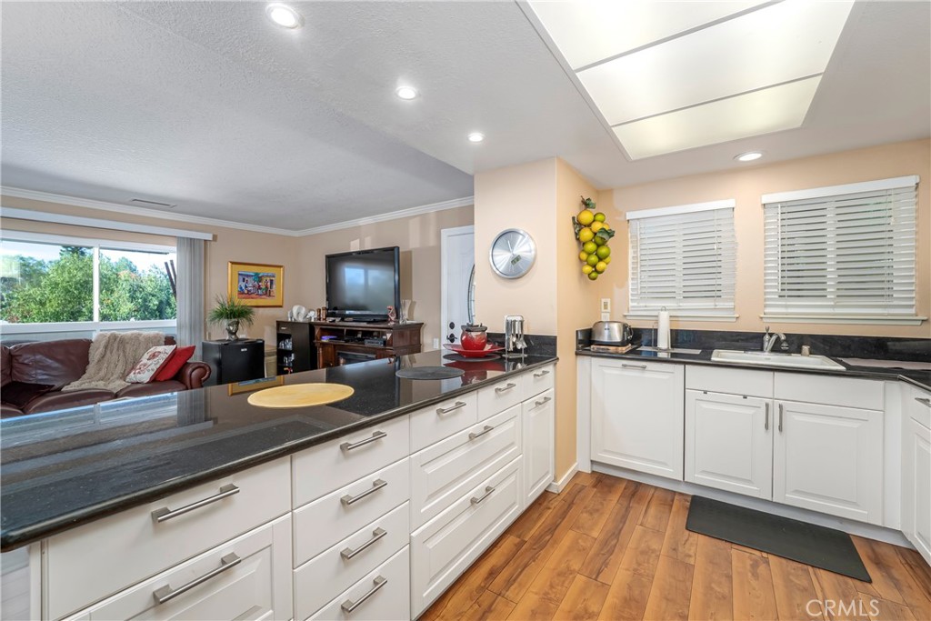 MLS #OC25263470 image #5