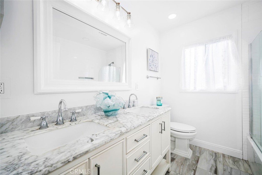 MLS #OC25263487 image #22