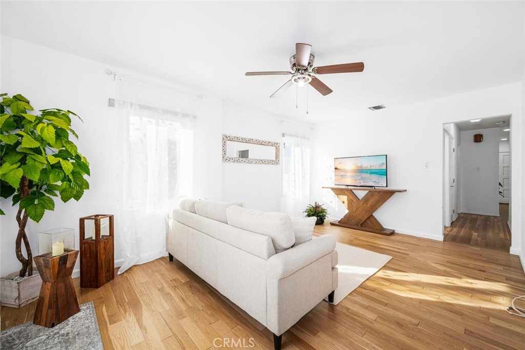 MLS #OC25263487 image #28