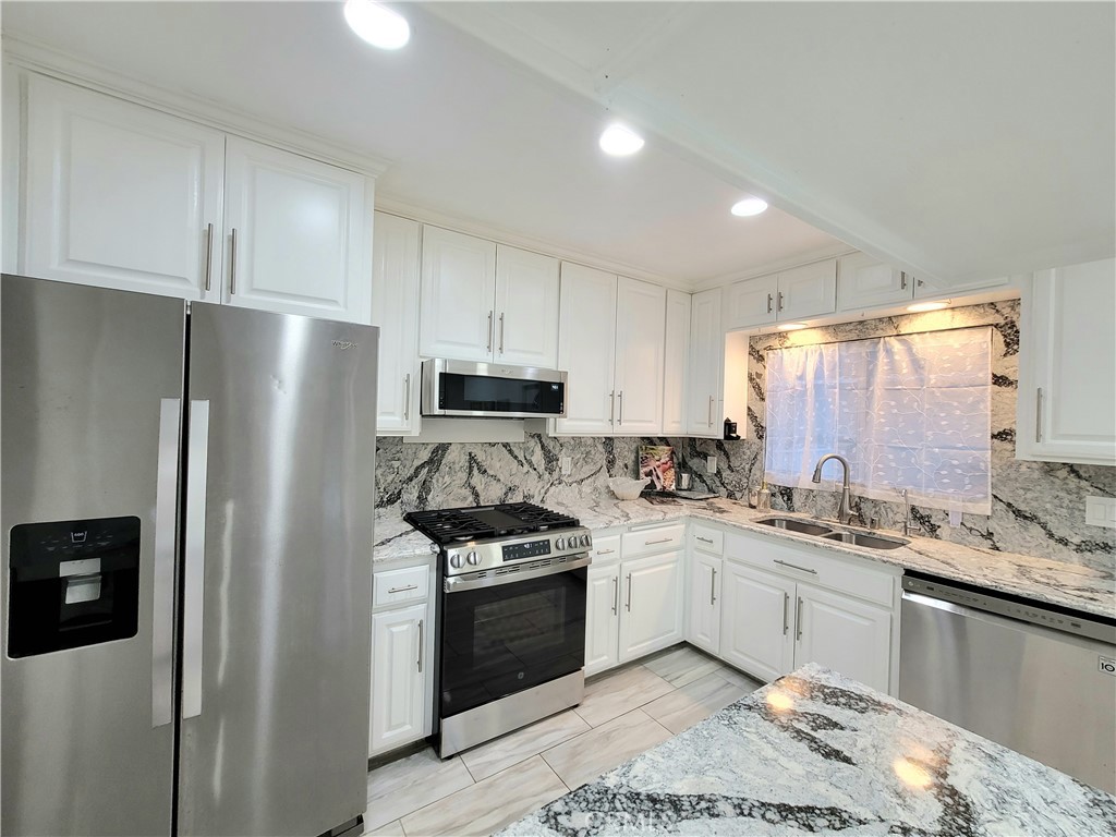 MLS #OC25263487 image #7