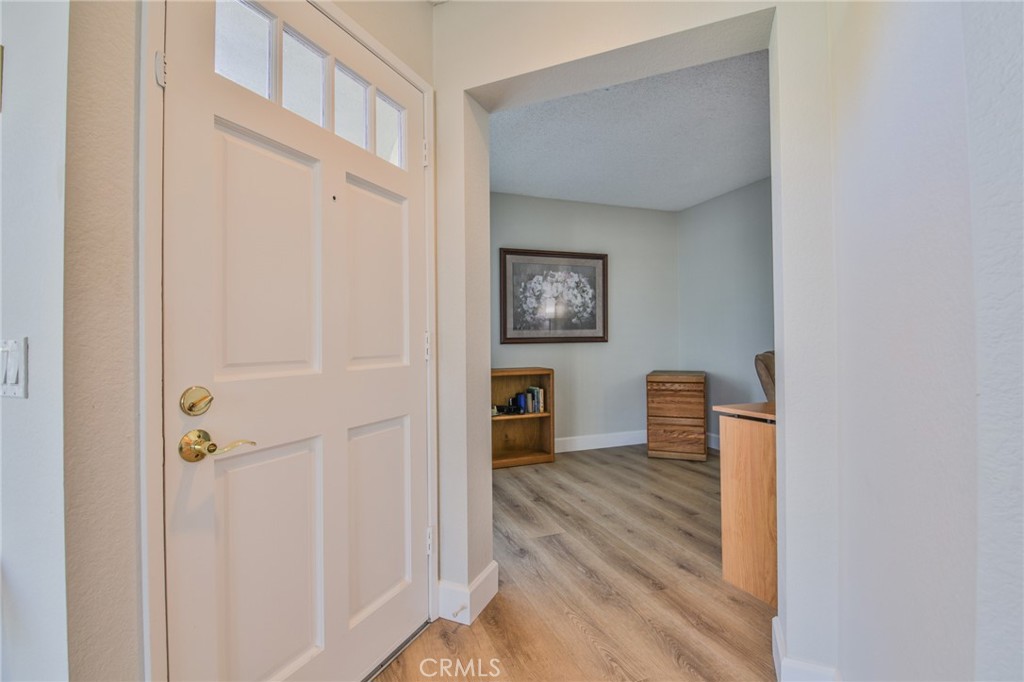 MLS #OC25263510 image #4