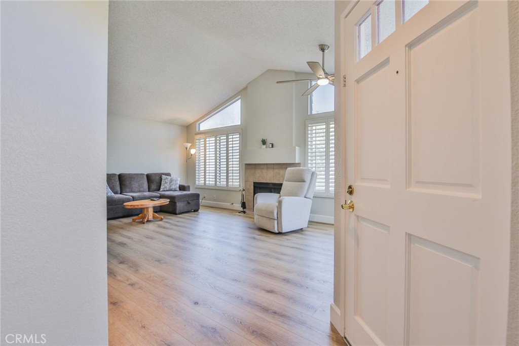 MLS #OC25263510 image #5