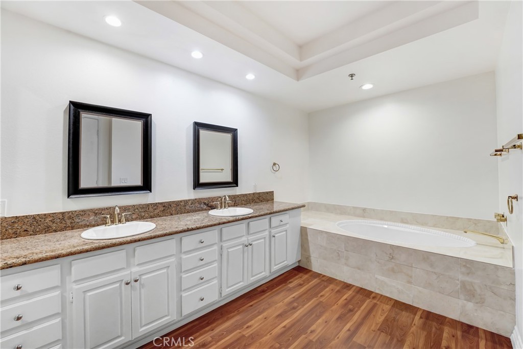 MLS #OC25263515 image #14