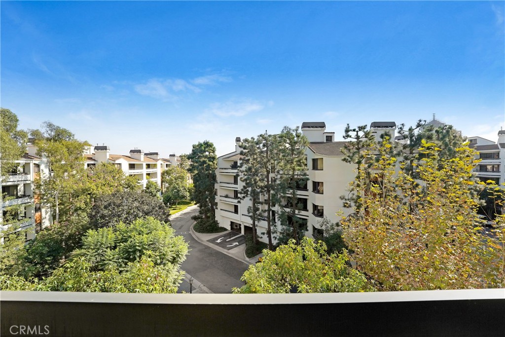 MLS #OC25263515 image #15