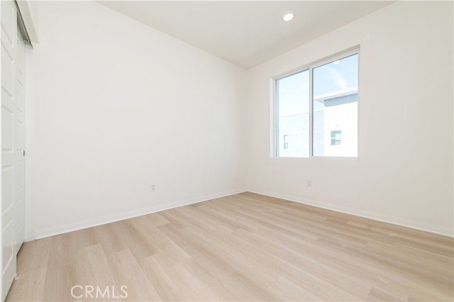 MLS #OC25263525 image #28