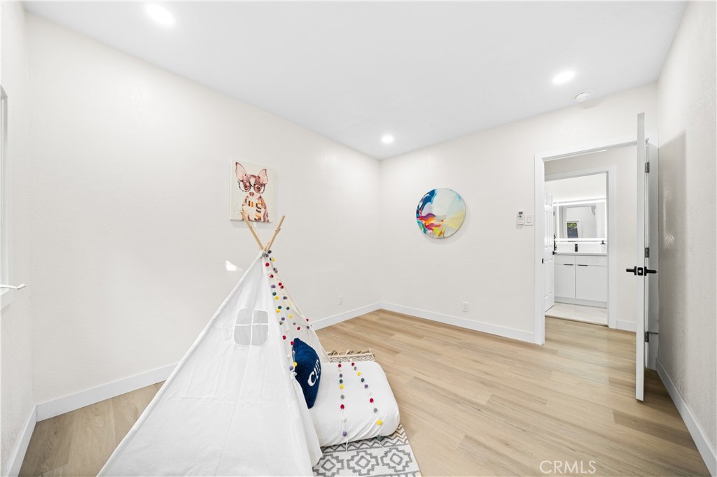 MLS #OC25263528 image #18