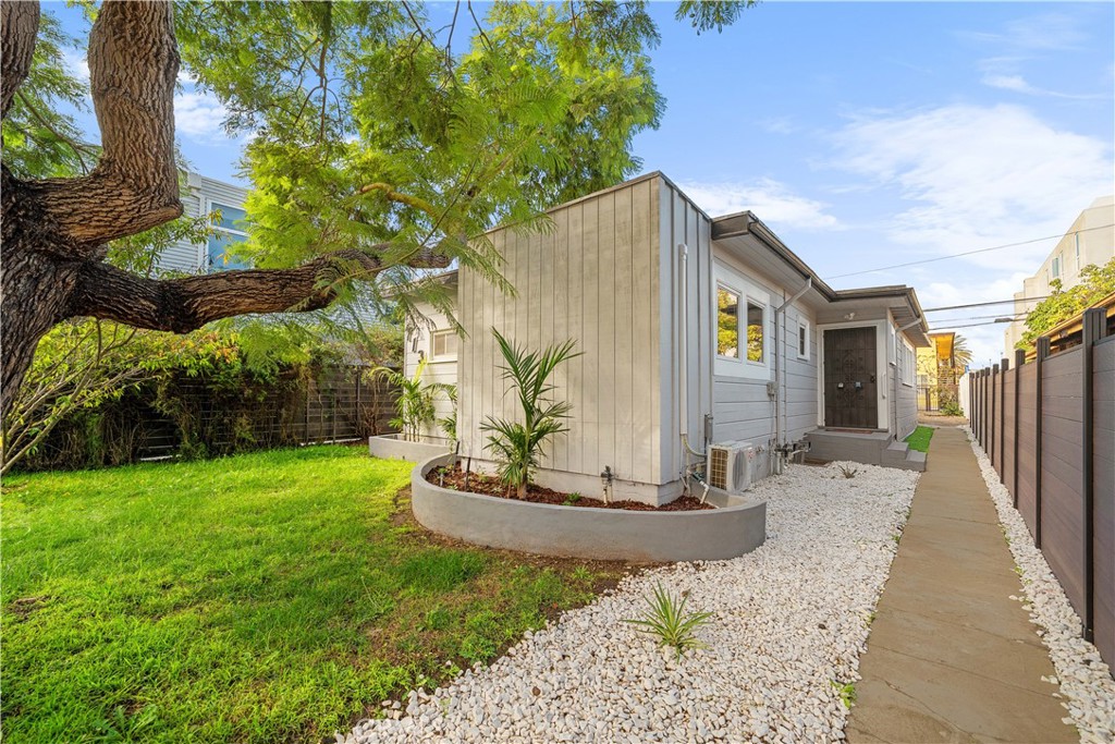 MLS #OC25263528 image #29